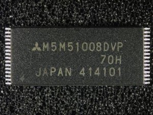 (NG1)M5M51008DVP-70H